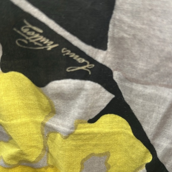 Louis Vuitton Men’s Button-Up Shirt – Size Medium - Picture 5 of 7